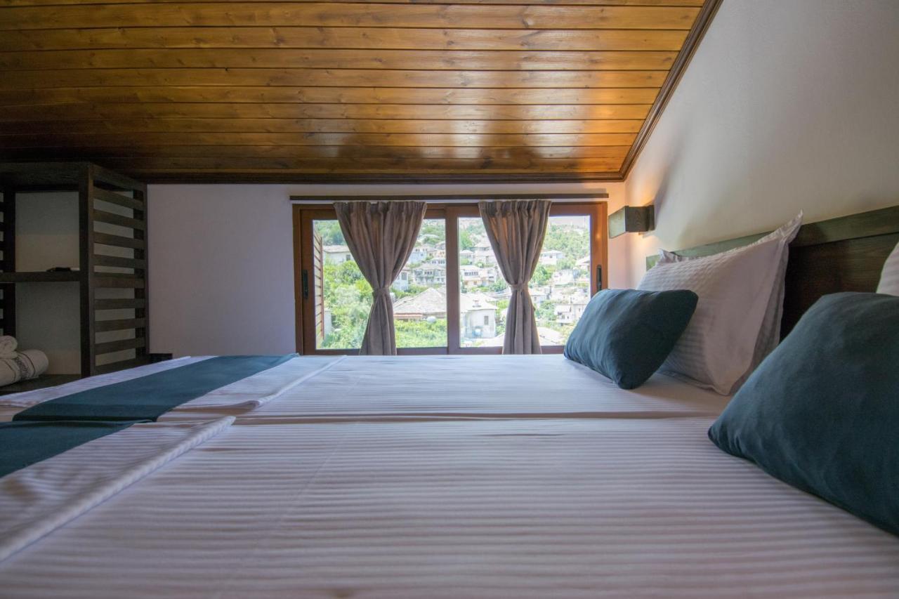 Kale Guesthouse Gjirokastër Esterno foto